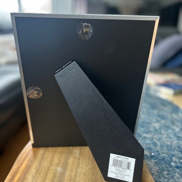 8x10 picture frame by Expressions - Picture 2 of 3